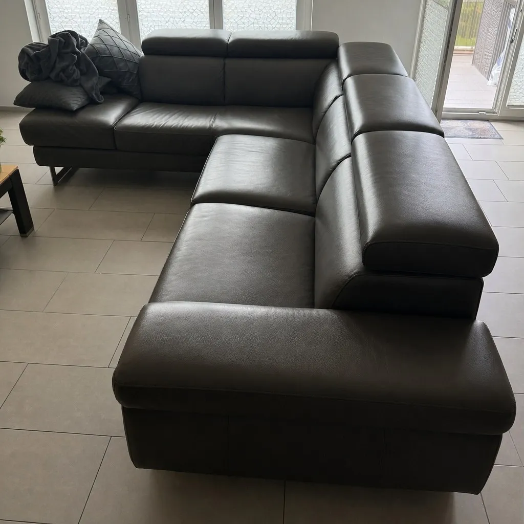 Visualisierung: Ledersofa nach der Polsterreparatur, Polsterreparatur bei der Egora Polsterei Wetzikon